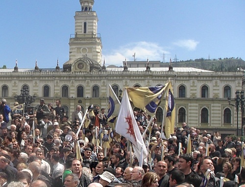 Митинг Народного форума на Площади Свободы в Тбилиси 21 мая 2011 г. Фото "Кавказского узла"