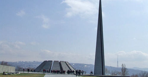 Мемориал геноцида армян Цицернакабет. Ереван, март 2015 г. Фото Эдиты Бадасян для "Кавказского узла"