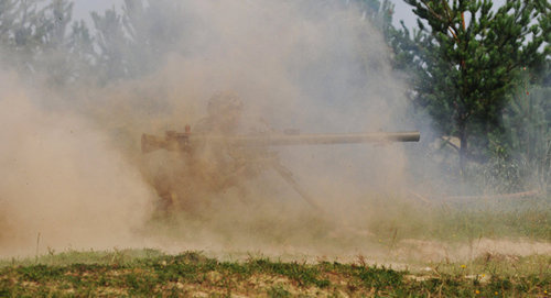 Боевая позиция азербайджанской армии. Фото:© Sputnik / STR
http://ru.sputnik.az/karabakh/20161107/407617228/obstrel-shest-okkupirovany-rajonov-granatomety.html