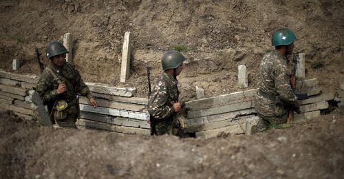 На линии соприкосновения в Нагорном Карабахе. Фото: REUTERS/Staff