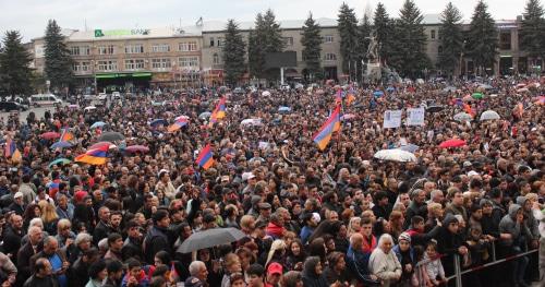 Митинг оппозиции в Гюмри стал самым массовым из всех оппозиционных акций, ранее проходивших в городе, 27 апреля 2018 год. Фото: Гор Алексанян для