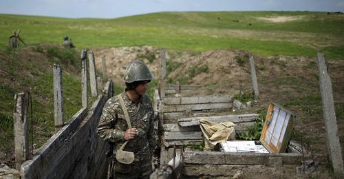 На линии соприкосновения в Нагорном Карабахе. Фото: REUTERS/Staff