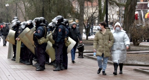 Два корреспондента. Митинг Ростова-на-Дону 31.01.2021. Ростов на Дону митинг 31 января. Журналисты которых арестовали на митинге. Журналисты живущие в Ростове на Дону фото.