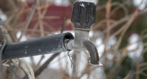 Кран подачи воды на частном участке. Фото Нины Тумановой для "Кавказского узла"