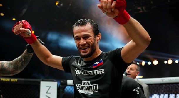 Усман Нурмагомедов. Фото: Bellator https://bellator.com/news/usman-nurmagomedov-keeps-lightweight-championship-by-cruising-to-decision