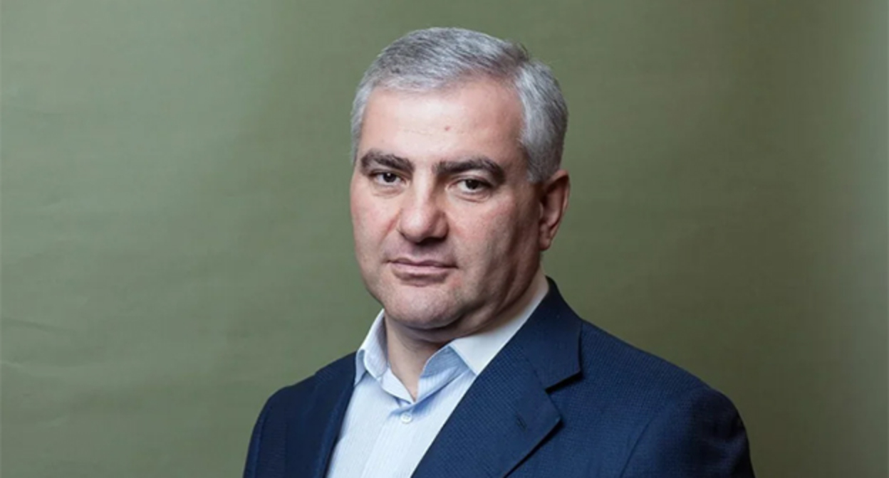 Самвел Карапетян. Фото: Report https://report.az/ru/v-regione/samvel-karapetyan-nachal-process-otkaza-ot-vseh-grazhdanstv-pomimo-armyanskogo Самвел Карапетян. Фото: Report https://report.az/ru/v-regione/samvel-karapetyan-nachal-process-otkaza-ot-vseh-grazhdanstv-pomimo-armyanskogo