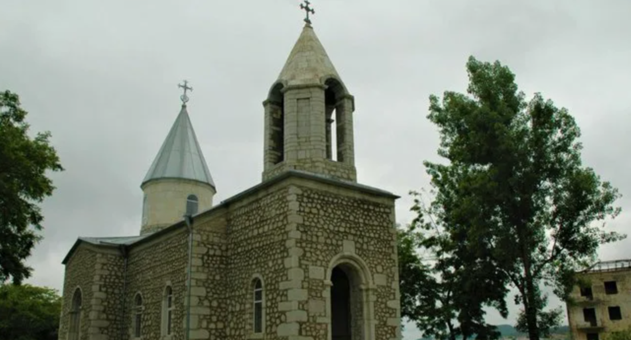 Уничтоженный храм в Шуше. Скриншот фото https://caucasusheritage.cornell.edu/?p=1588. Уничтоженный храм в Шуше. Скриншот фото https://caucasusheritage.cornell.edu/?p=1588.