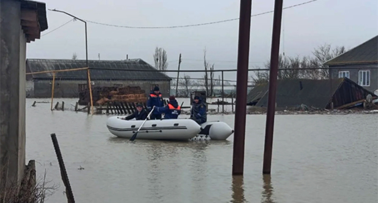 Наводнение в Дагестане. Фото: МЧС Дагестана Наводнение в Дагестане. Фото: МЧС Дагестана