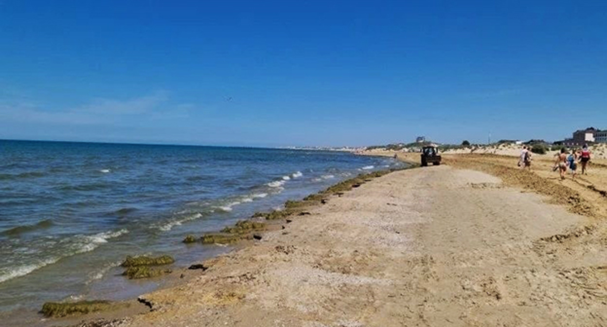 Пляж в Анапе. Фото: Юрия Озаровского https://vk.com/seaoz Пляж в Анапе. Фото: Юрия Озаровского https://vk.com/seaoz