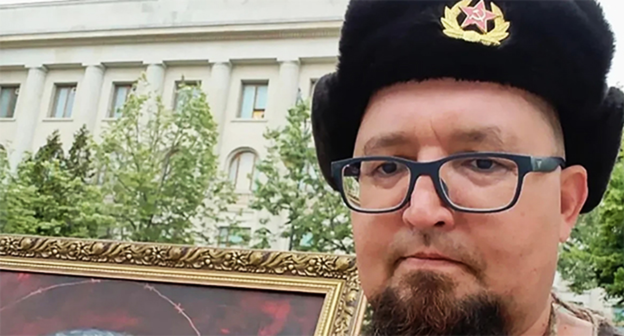 Семен Скрепецкий. Фото: https://meduza.io/news/2026/06/15/v-polshe-ubit-hudozhnik-aktsionist-semen-skrepetskiy-on-risoval-karikatury-na-putina-lukashenko-i-navalnogo https://ru.wikipedia.org/ Семен Скрепецкий. Фото: https://meduza.io/news/2026/06/15/v-polshe-ubit-hudozhnik-aktsionist-semen-skrepetskiy-on-risoval-karikatury-na-putina-lukashenko-i-navalnogo https://ru.wikipedia.org/