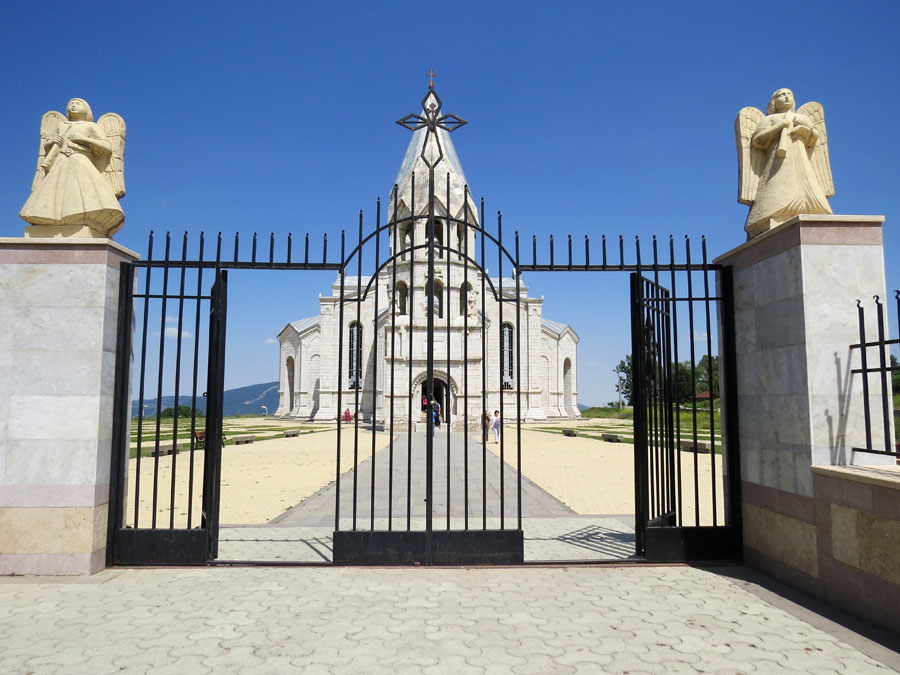 Собор Сурб Аменапркич Казанчецоц  (Святого Христа Всеспасителя ) (19в.)